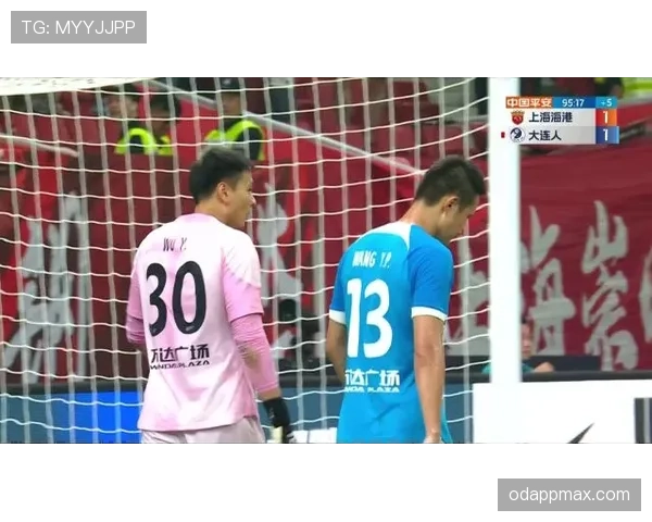 张琳芃前插频率提升如何影响边路出球与防守平衡？